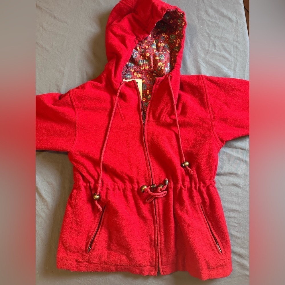 Girls GAP Authentic Vintage Red Coat with Hood and Drawstring Waist Size Medium